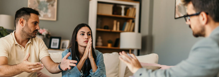 therapist working with couple in therapy