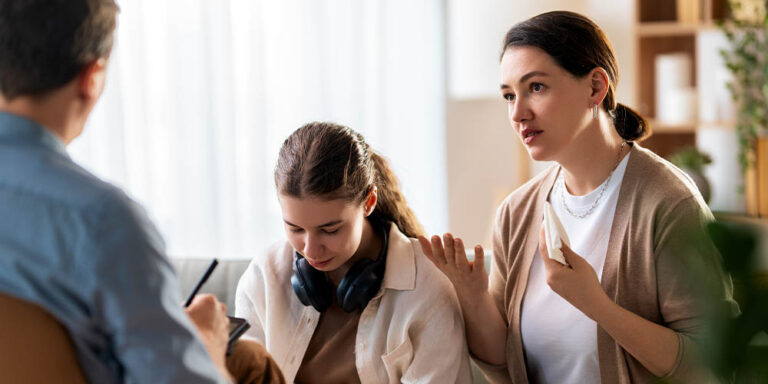 Consultation of the patient with a therapist