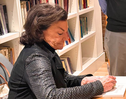Judy Stern-Peck signing her book